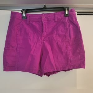 Womens St. John's Bay magenta shorts sz 8